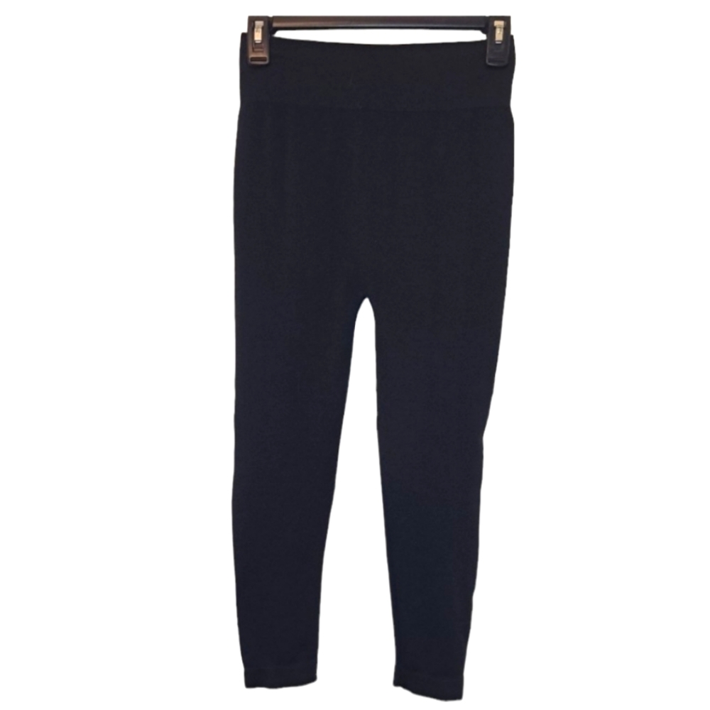 NEW New Mix Black One Size Cropped Capri Leggings